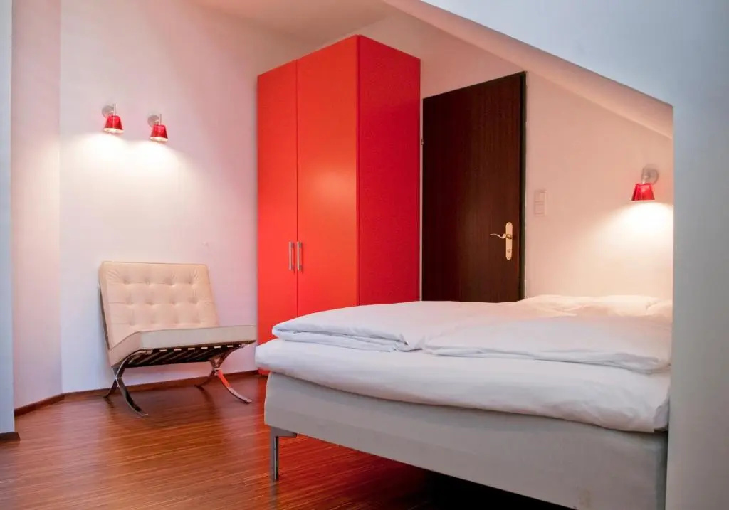 Economy room