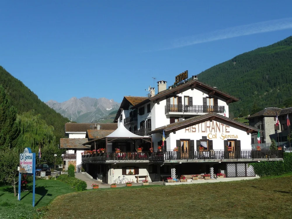 Hotel photo 12