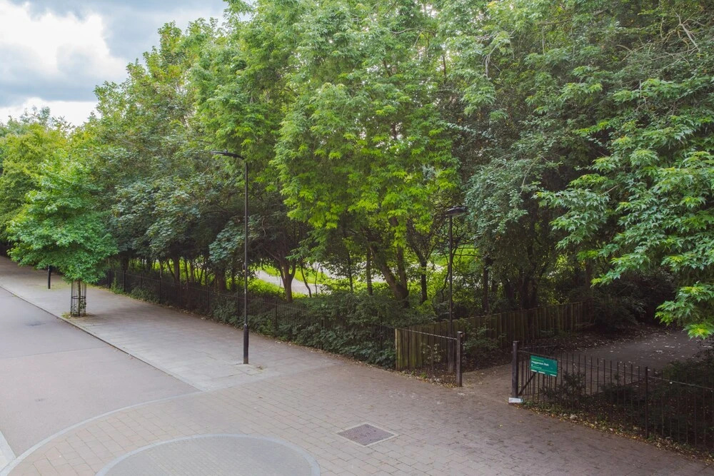 Warm 1 Bedroom Apartment with Balcony