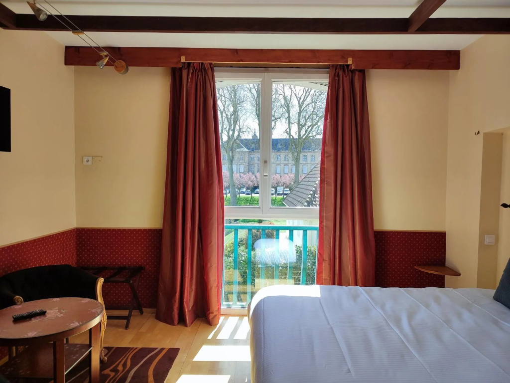 Voir la photo 3 — Logis Hôtel Les Pages