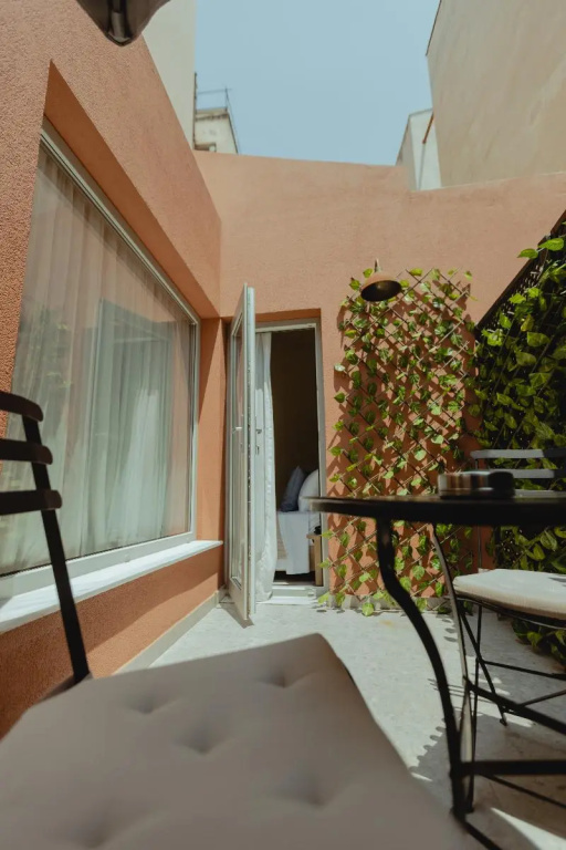 Superior Double room with balcony and with city view (full double bed)