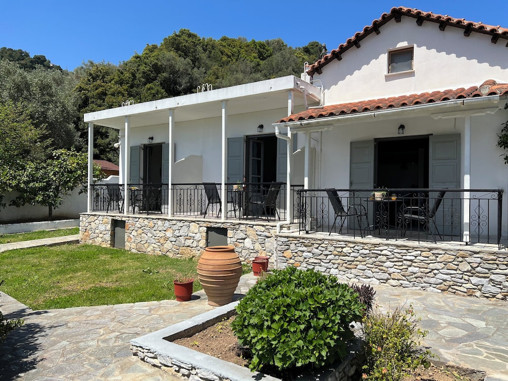 Ninemo Residences Skiathos