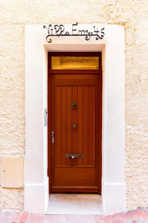 Safranier Villa Emy