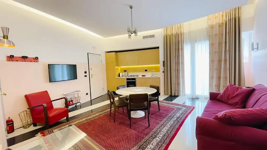 Deluxe Apartment