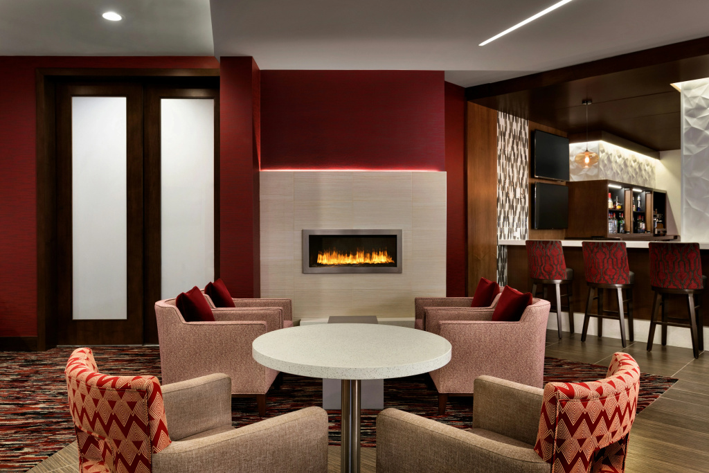 DoubleTree by Hilton Toronto Airport West - Général