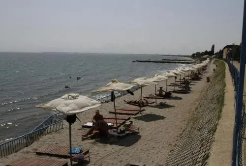 Beach & Waterfront