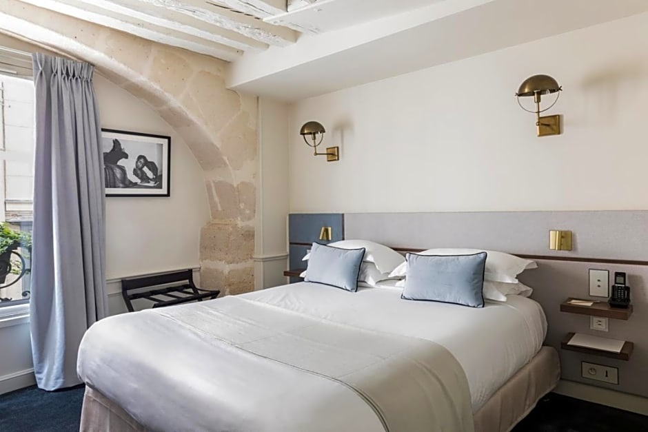 Hotel Verneuil 53