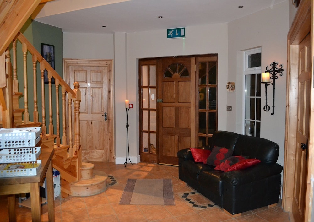 Stoops Guesthouse — 2