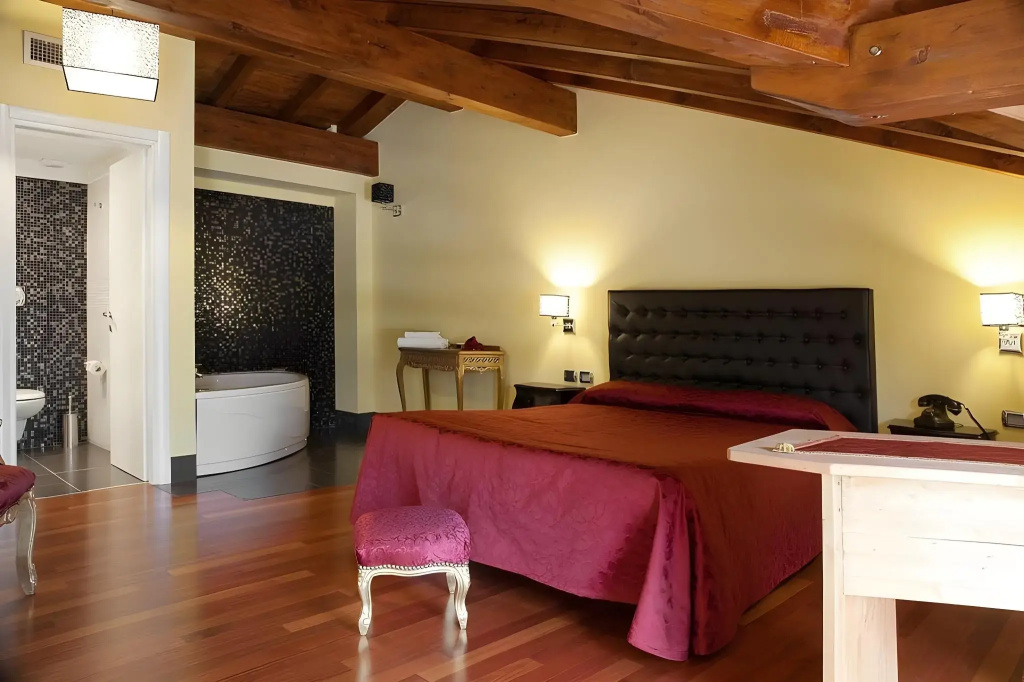 Hotel photo 28