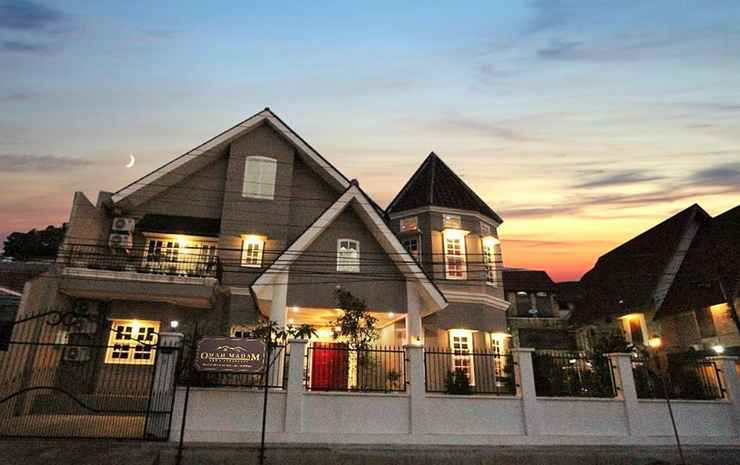 Omah Madam Bed & Breakfast