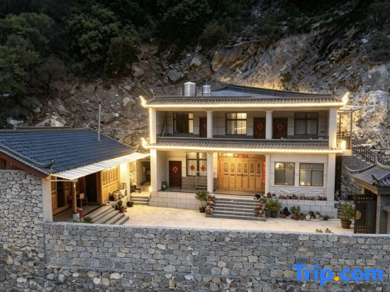 Shili Qingshan Guesthouse