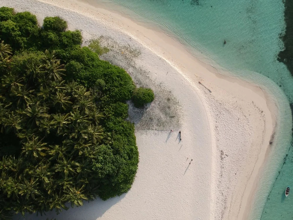 Beach & Waterfront