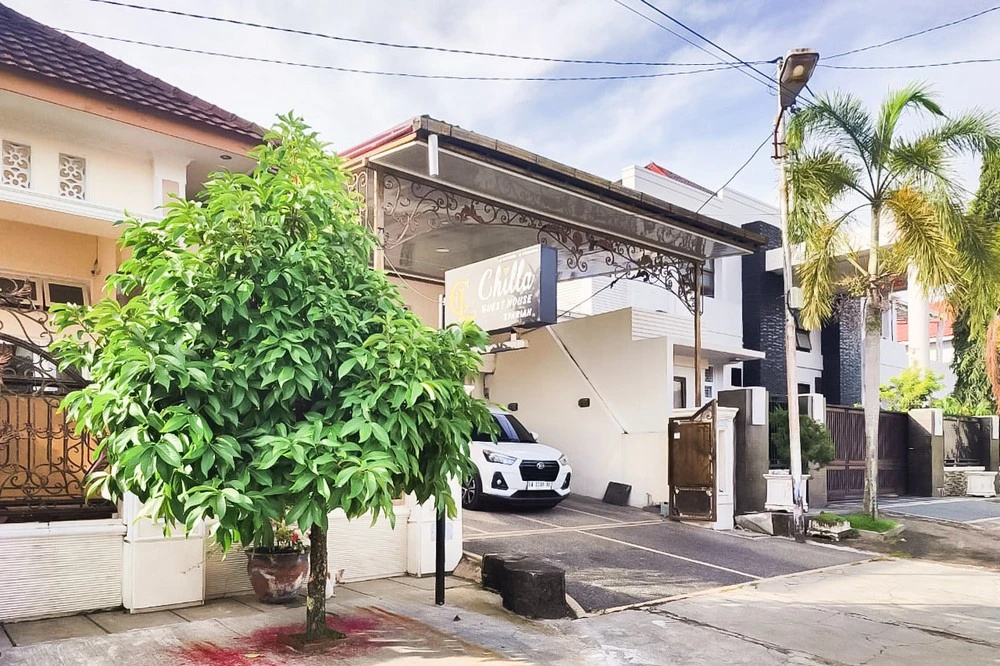 RedDoorz Syariah @ Chilla Guest House Padang