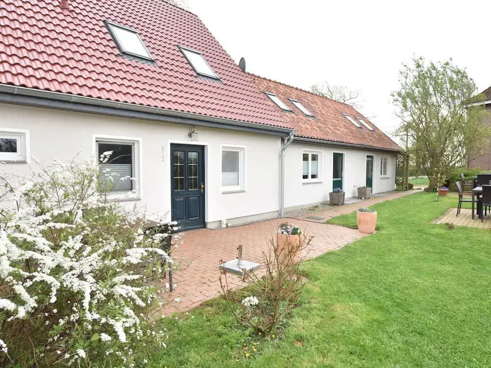 Lovely Apartment in Stellshagen With Garden