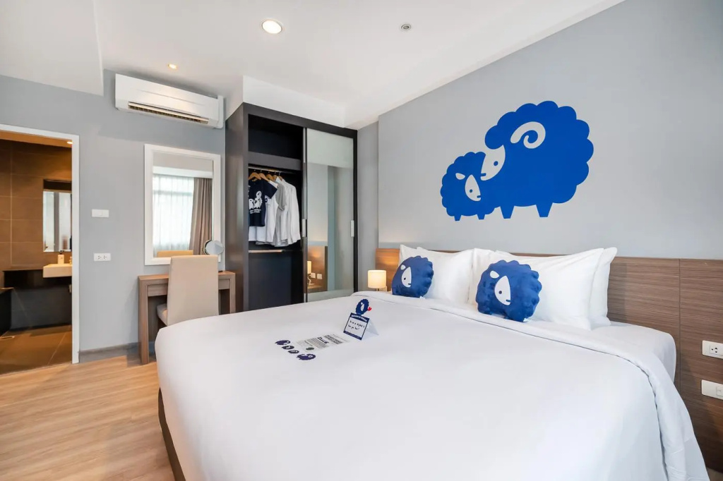 2 Bedrooms Standard Family room