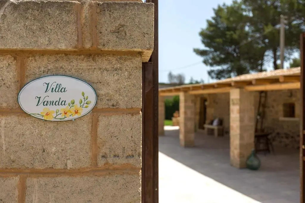 Villa Vanda by BarbarHouse