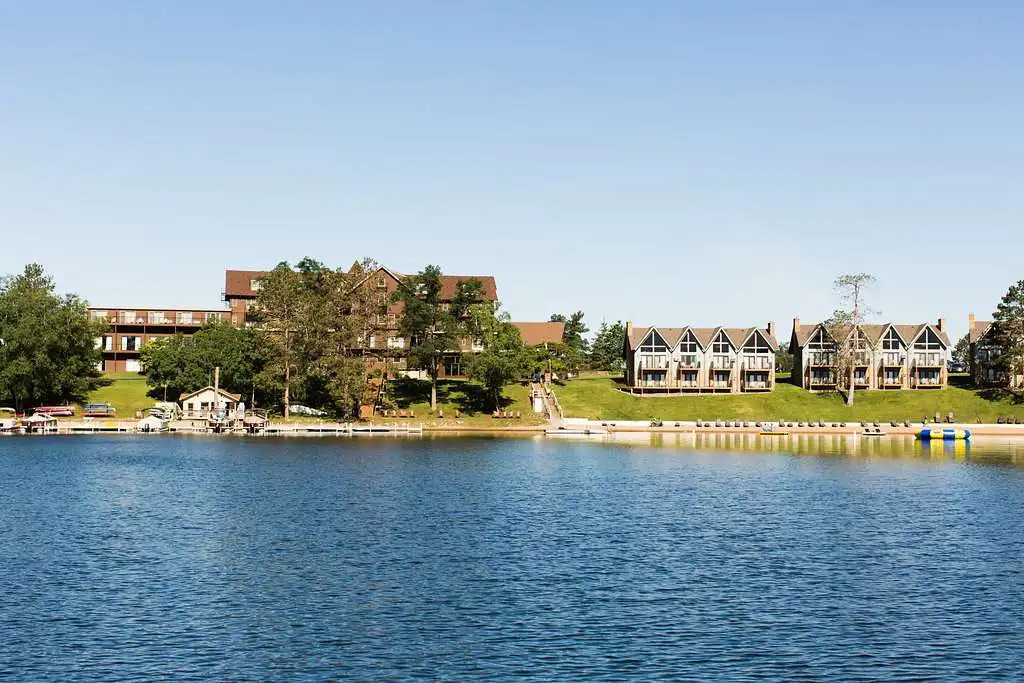 Maddens On Gull Lake — фото 6