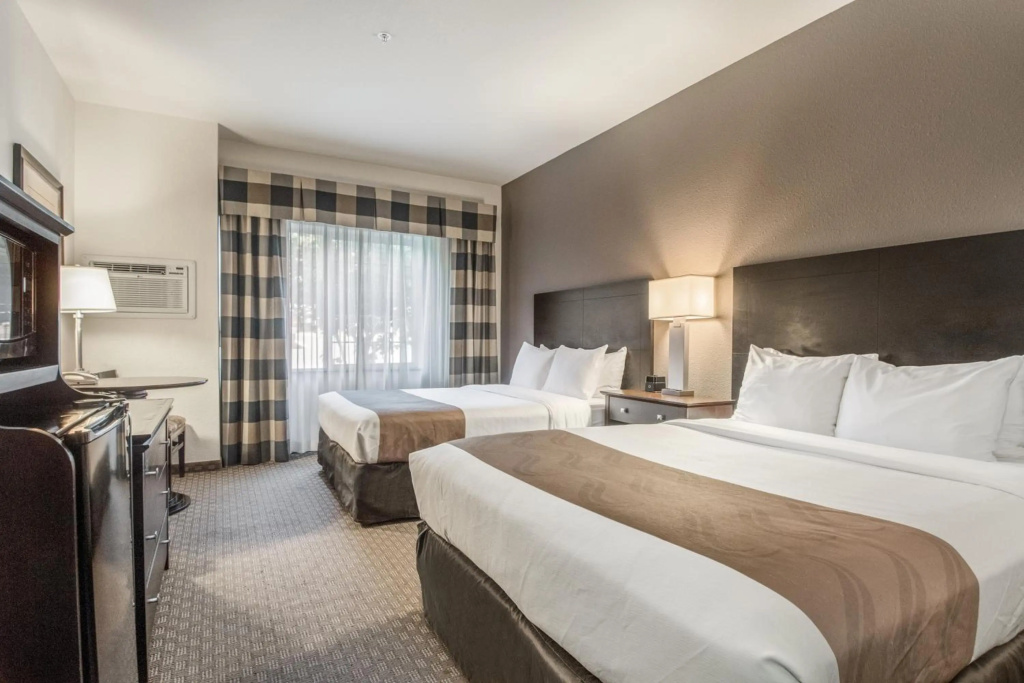 Quality Inn — 4
