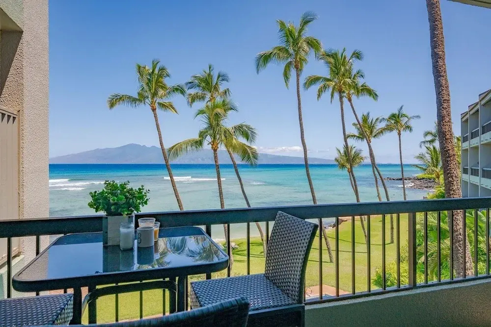 Hale Mahina B304