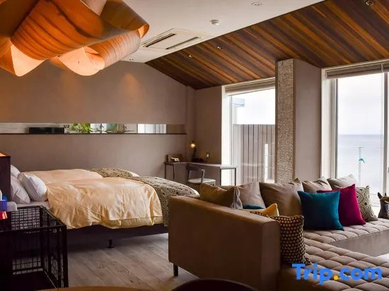 Double Suite with ocean view (twin beds)