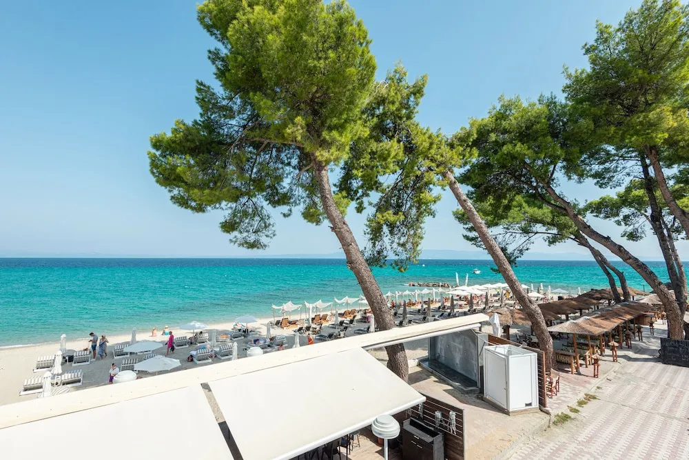 Beach & Waterfront