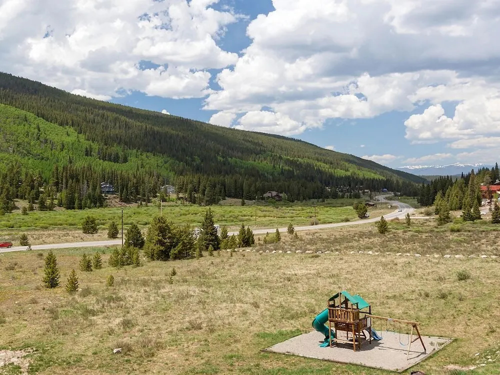 #1749 Two Bedroom Condo - 5 Minutes to Breck - Affordable Value!