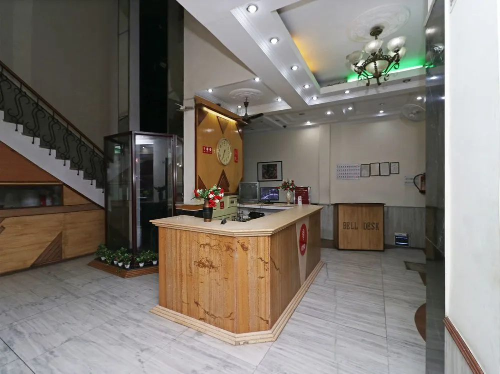 OYO 12419 Hotel Silver Shine - Général