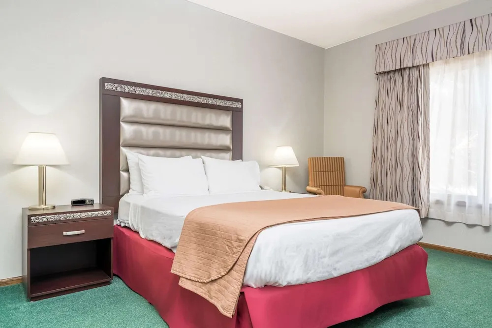 Days Inn Hutchinson