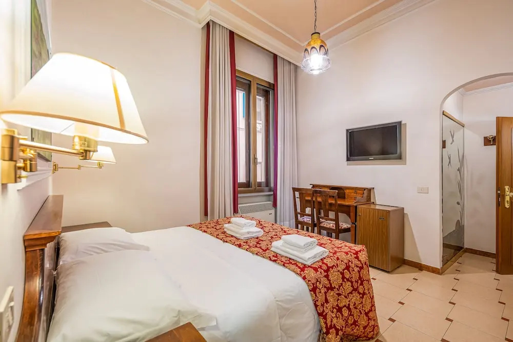 Standard Double room (full double bed)