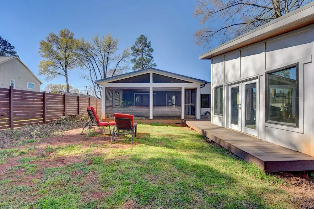 Modern Home With Yard 3 Mi to Uptown Charlotte!
