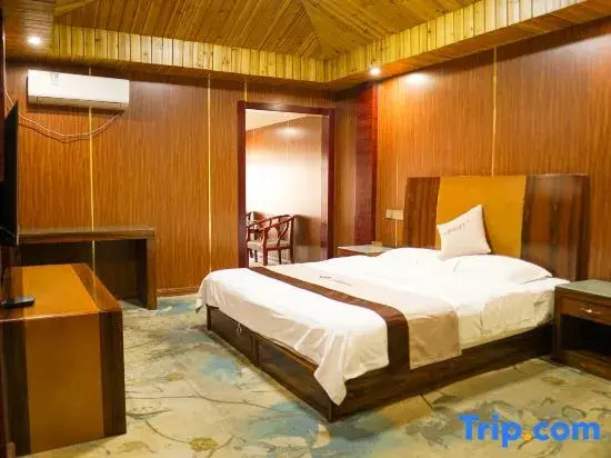 Business Double room (full double bed)