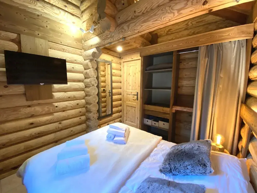 Afficher la photo 8 — L'ours Blanc Chalet en Rondins