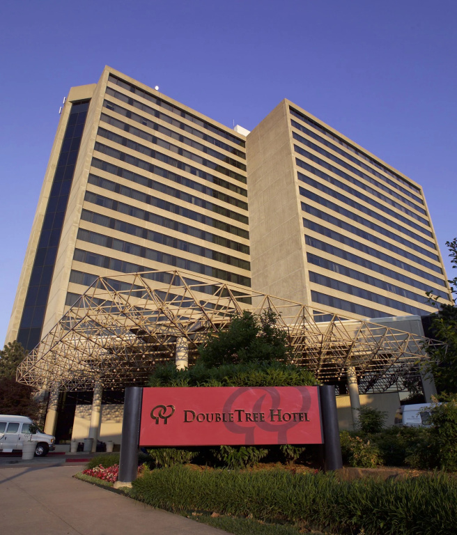 DoubleTree by Hilton Tulsa Downtown
