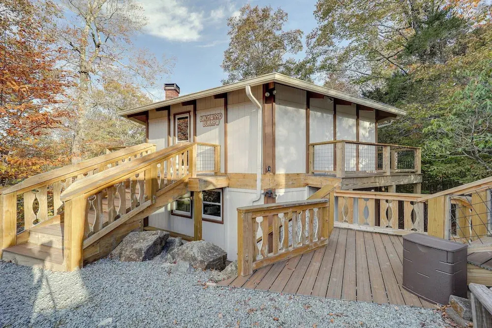 Hike & Ski! Cabin w/ Hot Tub in Beech Mountain