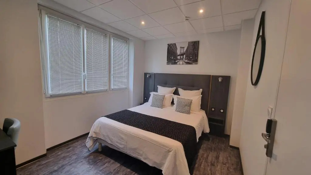 Superior Double room (full double bed)