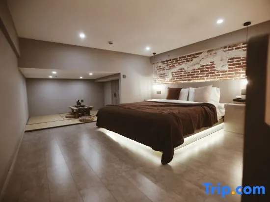 Double Apartment (full double bed)