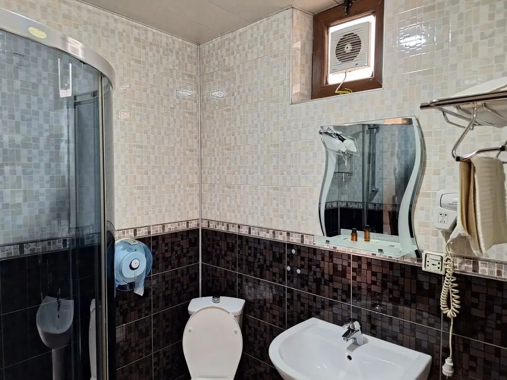 Comfort room