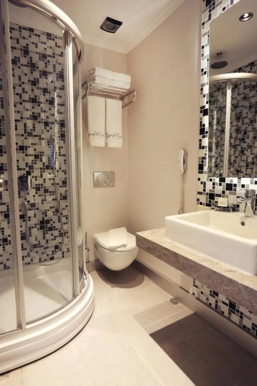 Standard Double room with balcony and with garden view (full double bed)