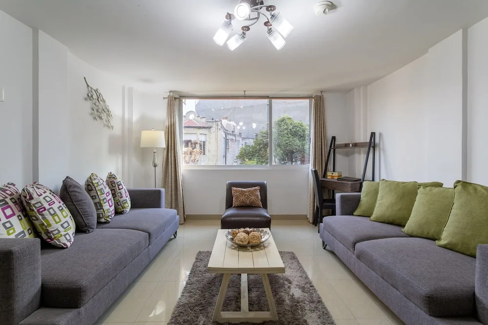 Deluxe Apartment