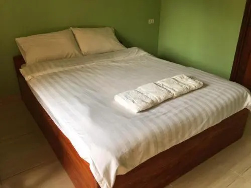 Meechaleun Guesthouse