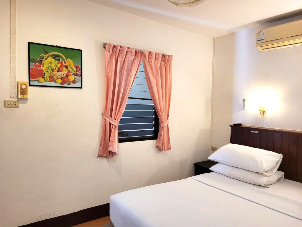 Rabbit Mansion Patong Hotel — 4
