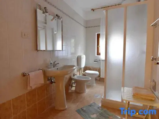 Comfy holiday home in Zambratija