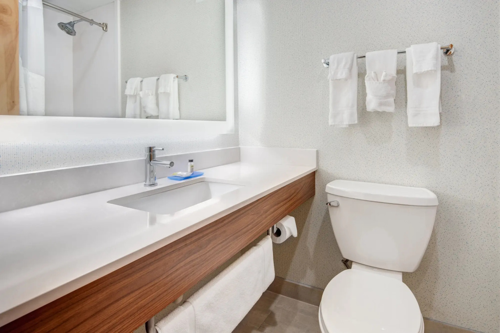 Holiday Inn Express Hotel & Suites West Long Branch by IHG - Général