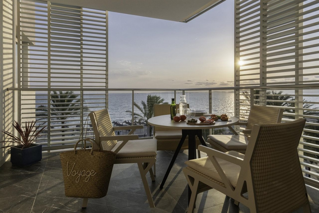 Pure Salt Residences