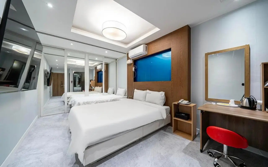 Hotel photo 13