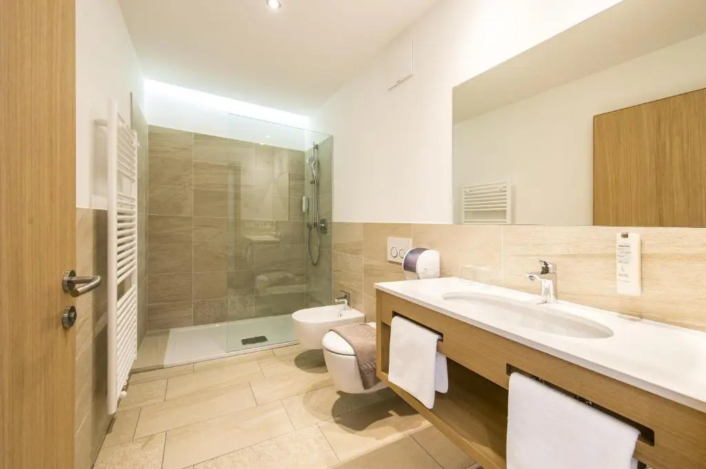 Standard Double room with garden view (full double bed)
