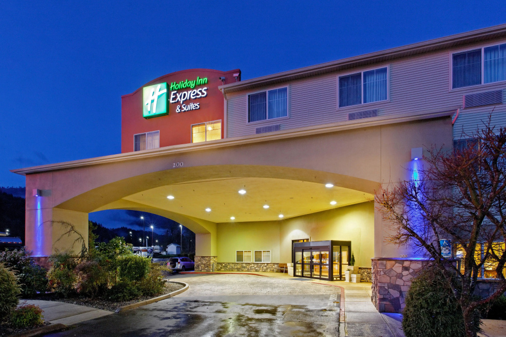 Holiday Inn Express & Suites Canyonville