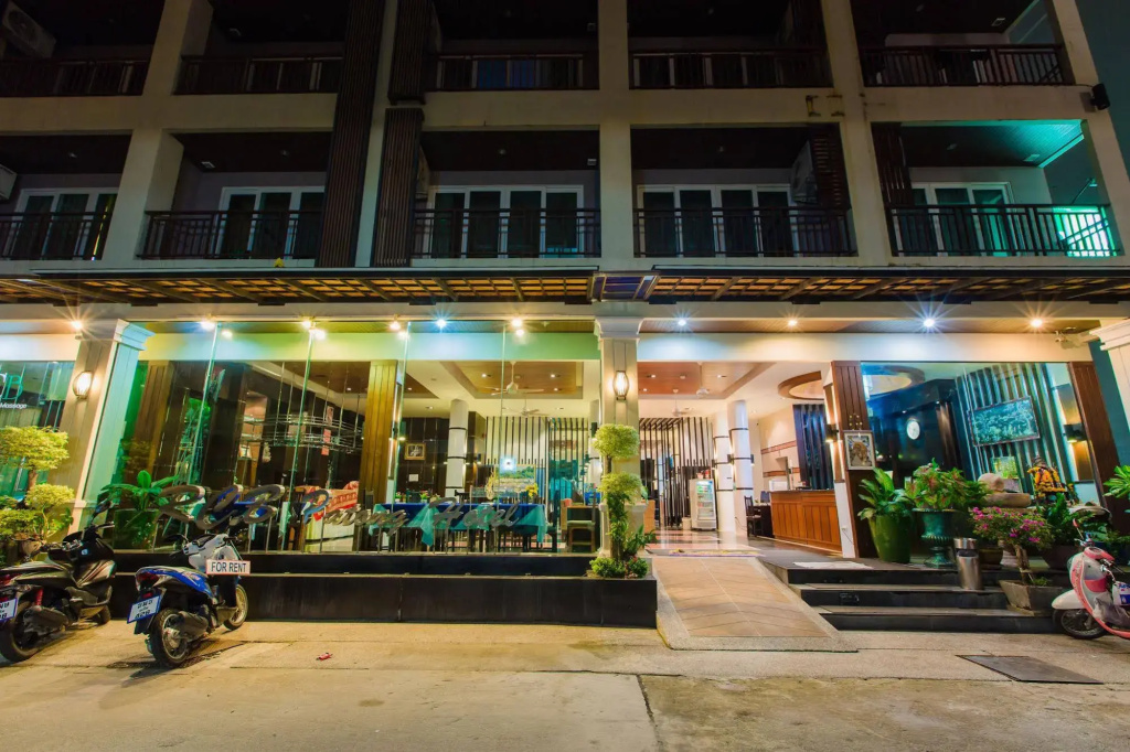 77 Patong Hotel & Spa