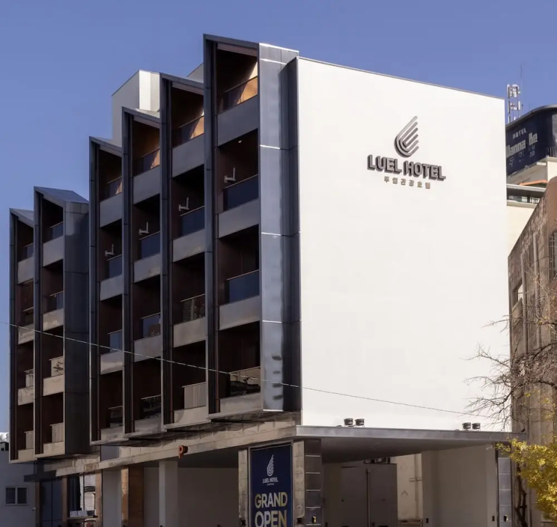 Luel Hotel
