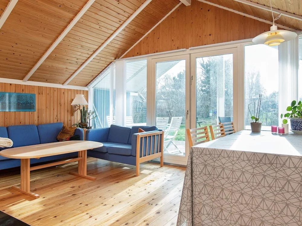 6 Person Holiday Home in Store Fuglede - фото 7